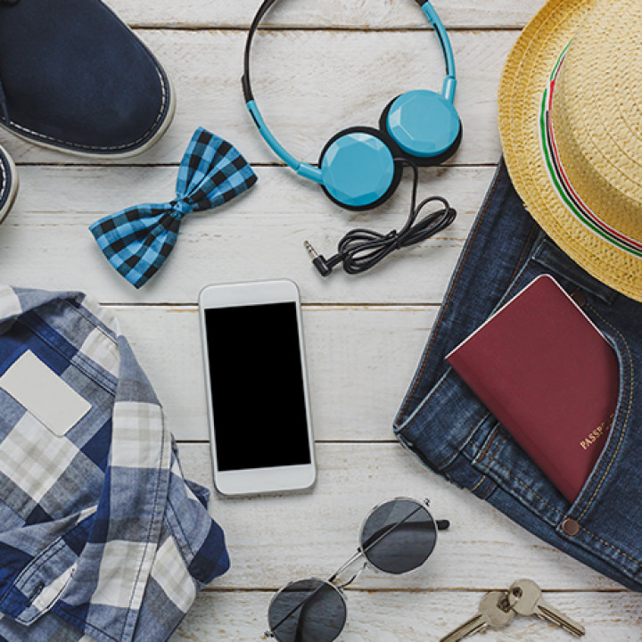 Choosing The Perfect Outfit For Men’s Holiday Celebrations